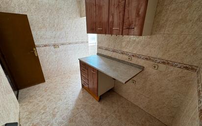 Kitchen of Flat for sale in Parla  with Air Conditioner, Heating and Terrace