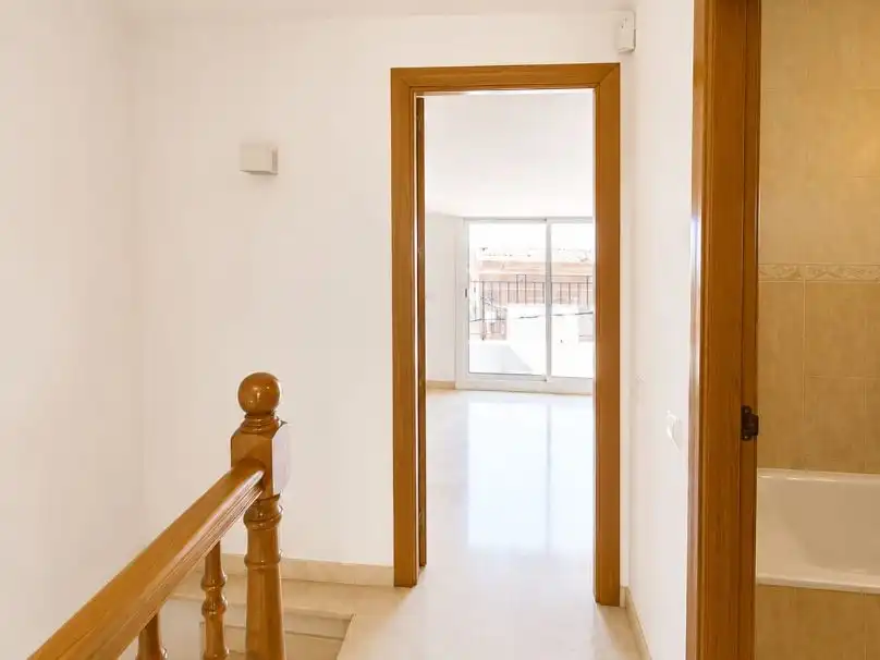 Reihenhaus mit Garten zum Verkauf in Calle Pontevedra 17A, imagen 26