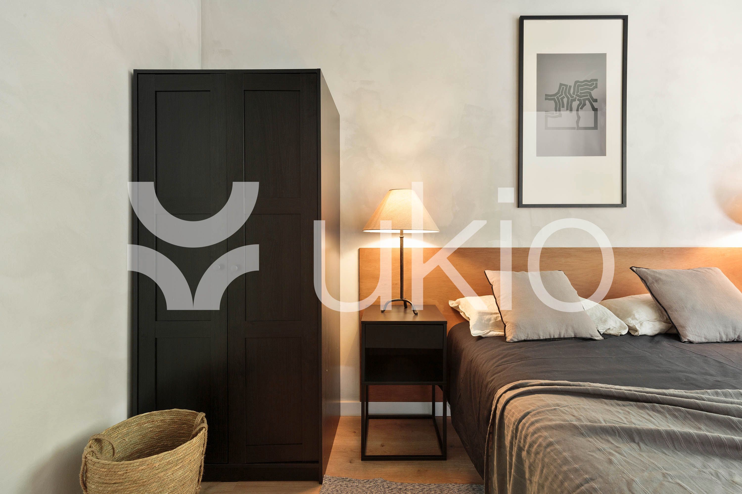 Habitación de Apartamento de alquiler en  Barcelona Capital con Aire acondicionado, Calefacción y Terraza