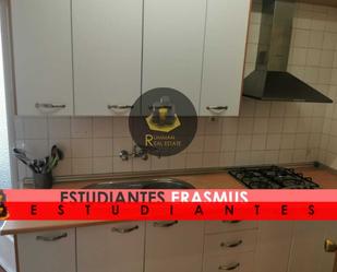 Kitchen of Flat to rent in  Granada Capital  with Heating