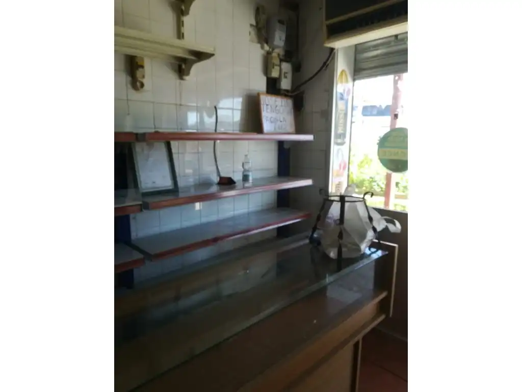 Local comercial en venda a Avenida Sol Del, imagen 2