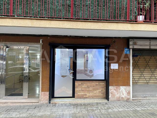 Local comercial en Alquiler en Font Verda