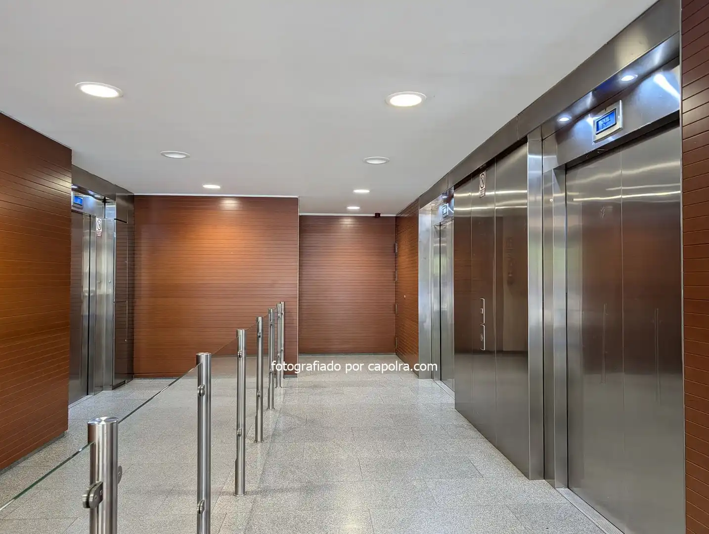 Büro zur Miete in Barcelona mit Klimaanlage, Heizung und Abstellraum
