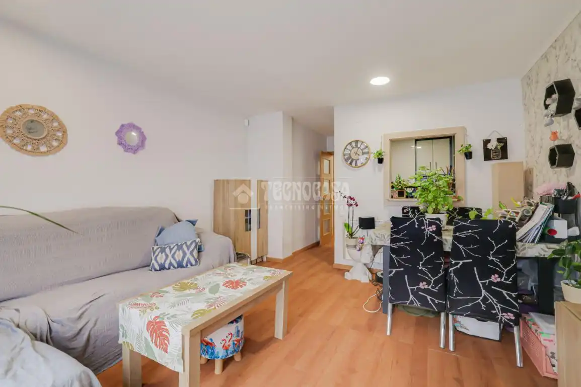 Piso en venta en Carrer de la Font del Ferro, Ca n'Oriol