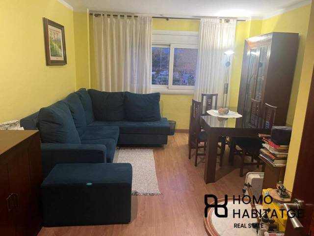 Piso en Venta en Calle Gregal en Can Tussell