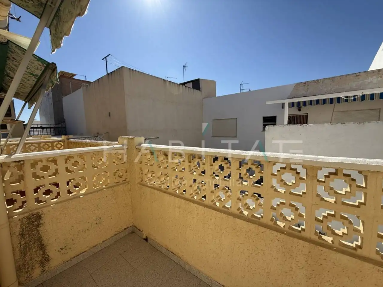 Vista exterior de Dúplex en venta en San Pedro del Pinatar con Aire acondicionado y Jardín privado