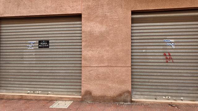 Local comercial en Alquiler en Carrer de Lepant en Ensanche - Parque del Oeste
