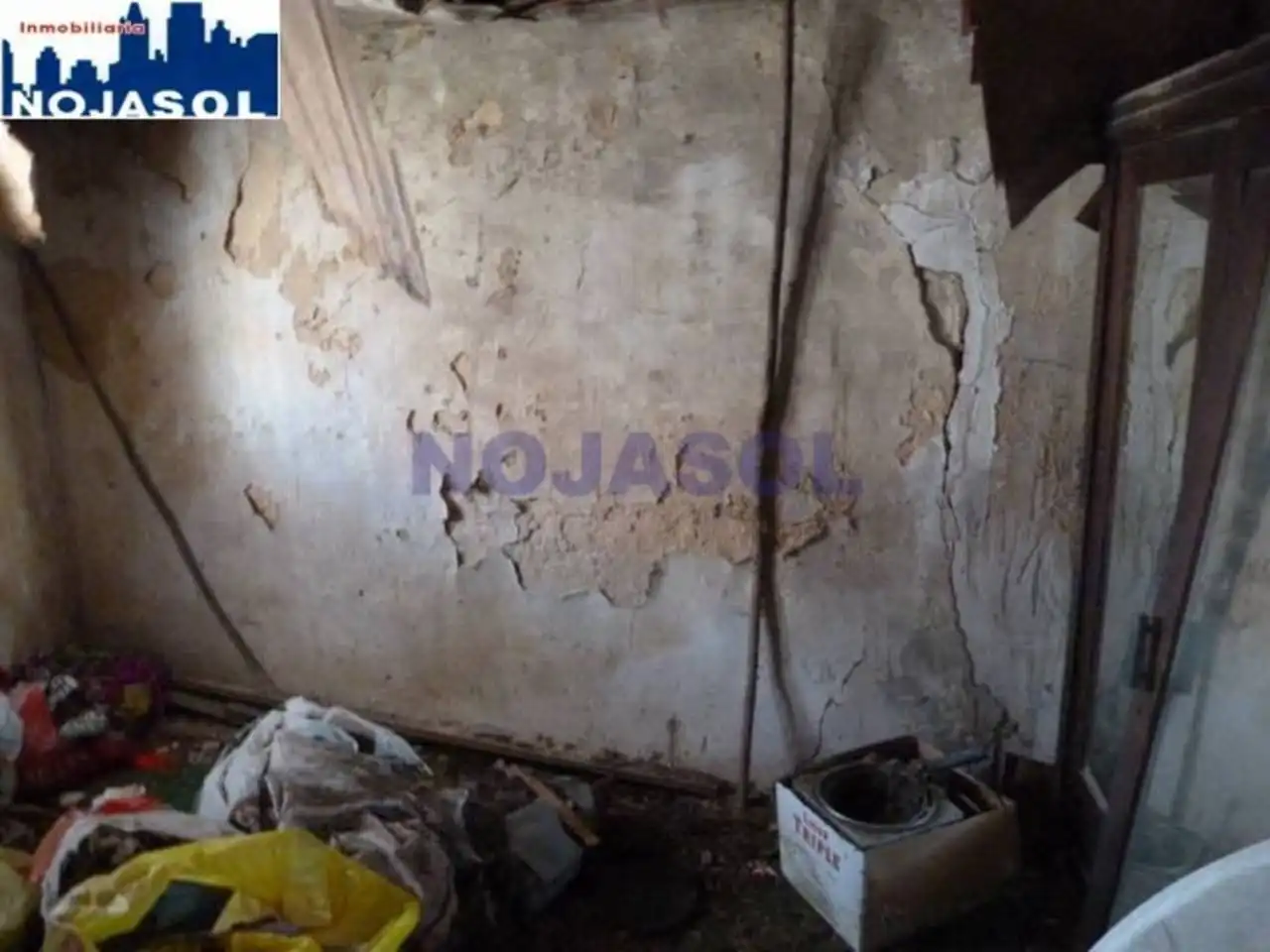 Casa adosada en venda en Escalante amb Moblat