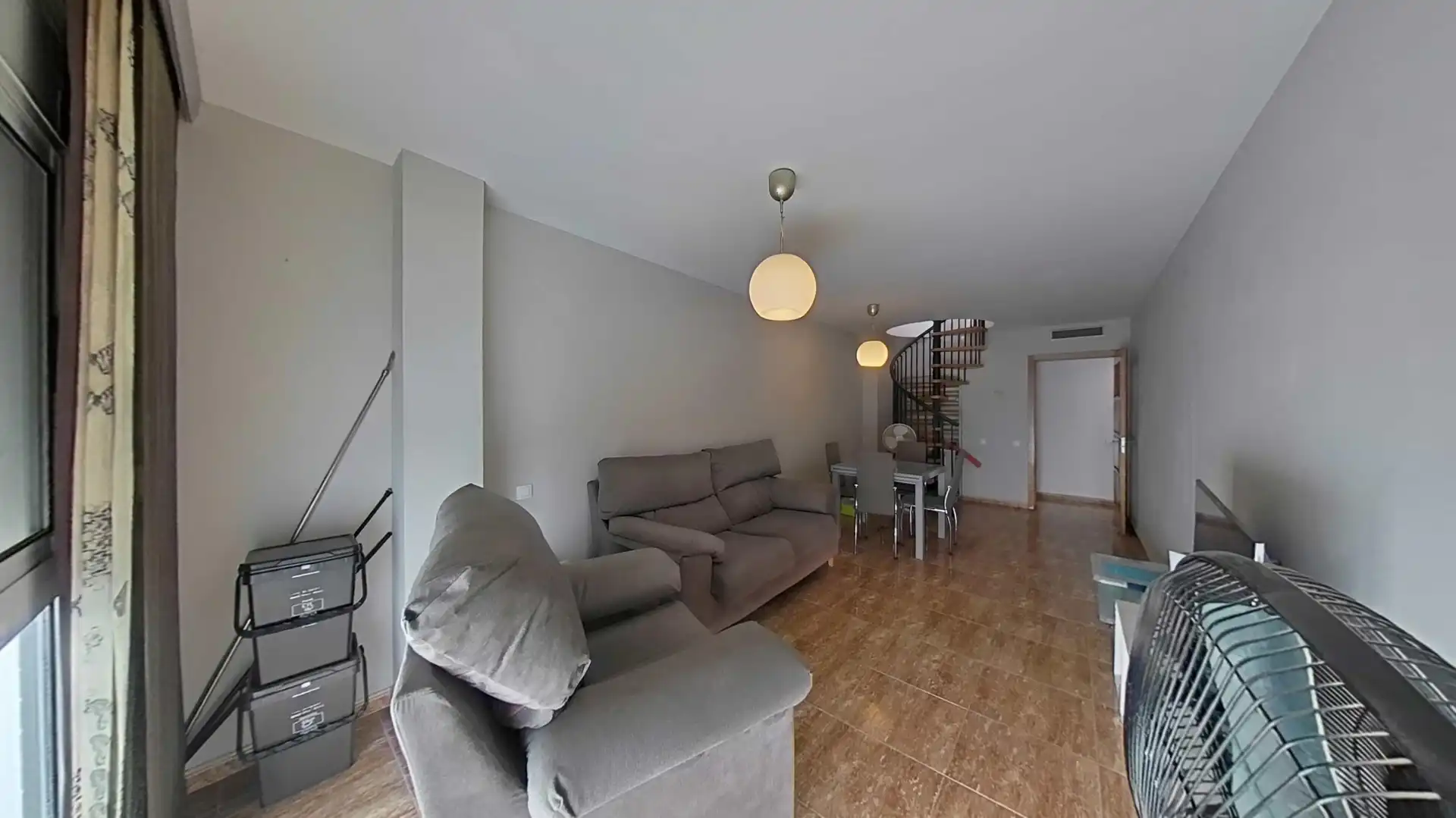 Sala de estar de Dúplex en venta en El Pla del Penedès con Aire acondicionado, Calefacción y Piscina