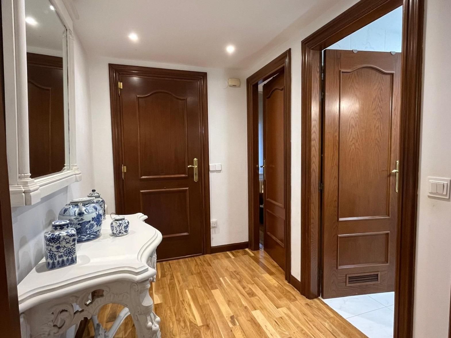 Single-family semi-detached for sale in Barañain  with Air Conditioner, Heating and Private garden