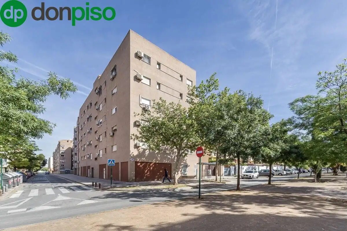 Pis en venda a Calle Gobernador Pedro Temboury, 31, Joaquina Eguaras