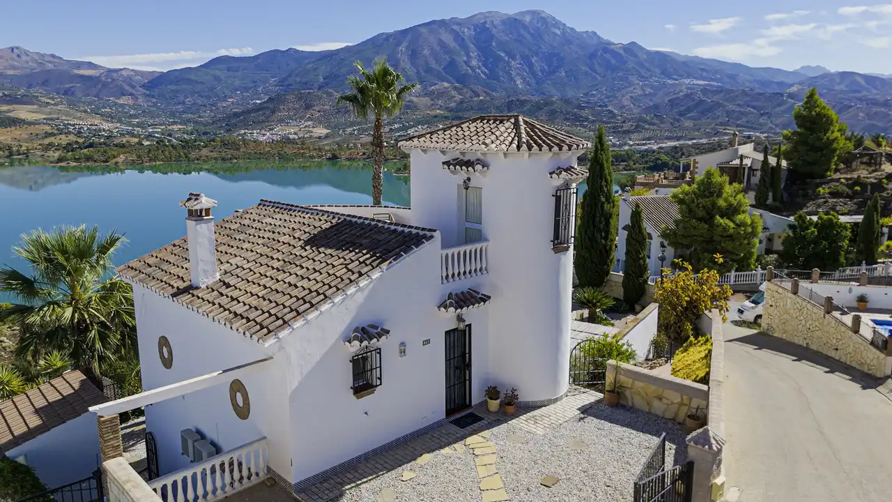 Casa en venda a Viñuela