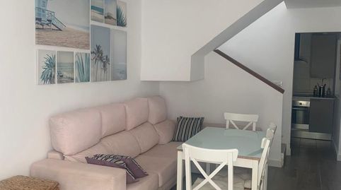 Foto 2 de Casa adosada de alquiler en Calle Casas Andaluzas 2, San Andrés Golf, Chiclana de la Frontera