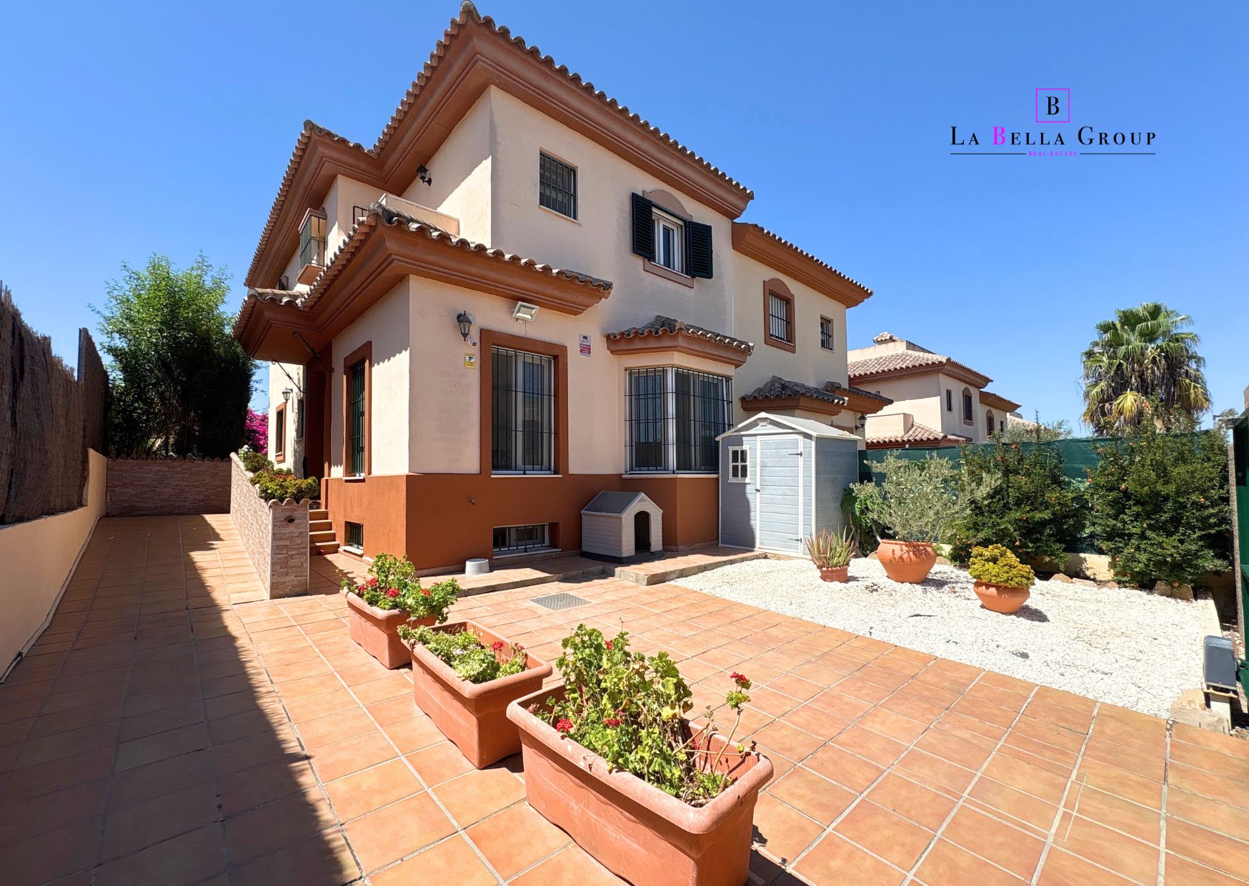 House or chalet for sale in Calle Eslovenia, Puertas del sur - Guadabajaque