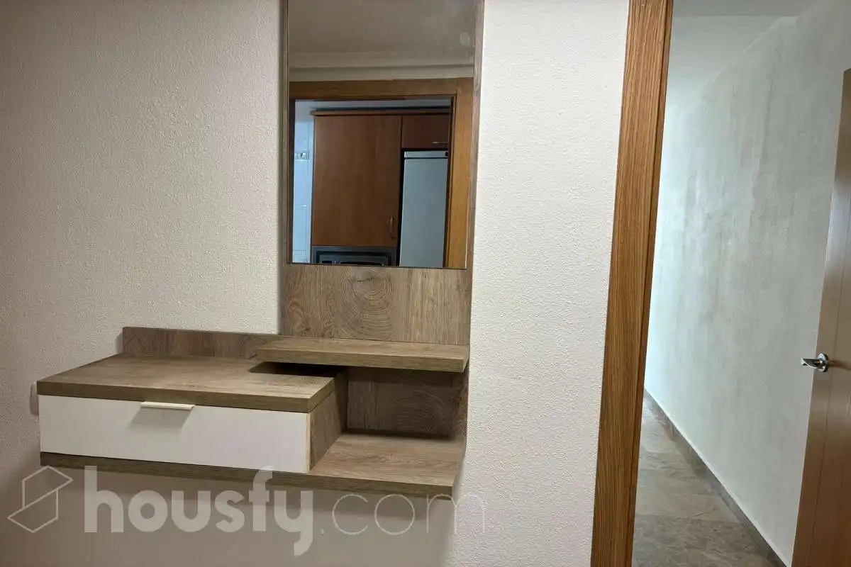 Bedroom of Flat for rent in Valencia  with Air Conditioner, Storage room and Balcony