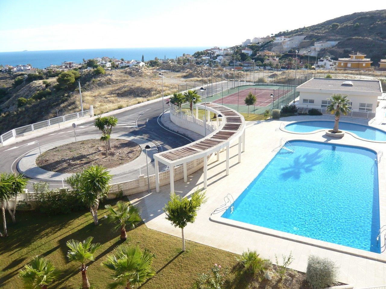 Piscina de Apartamento en venta en El Campello con Aire acondicionado, Calefacción y Piscina comunitaria