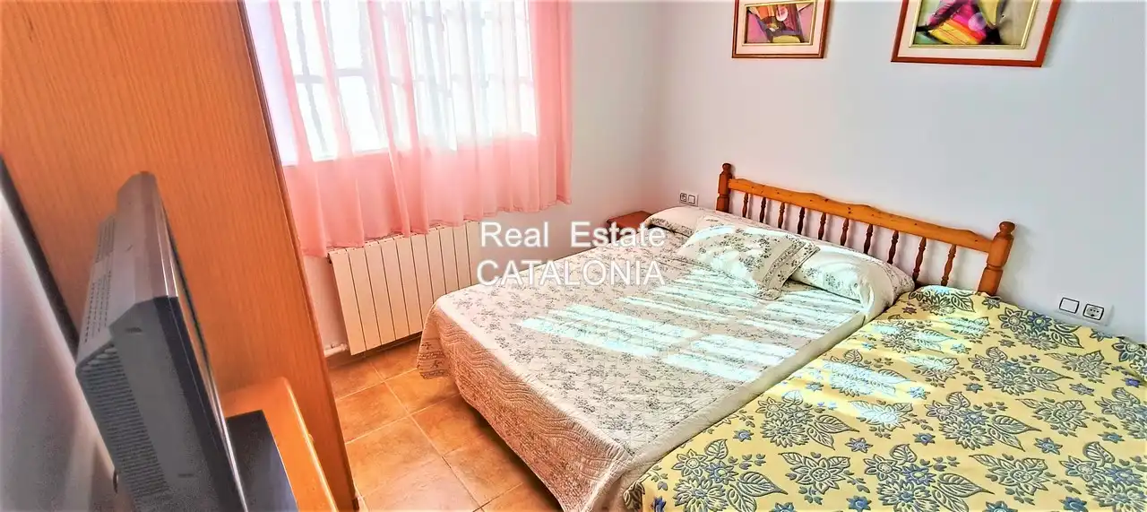 Schlafzimmer von Haus oder Chalet zum Verkauf in Lloret de Mar mit Heizung, Privatgarten und Terrasse
