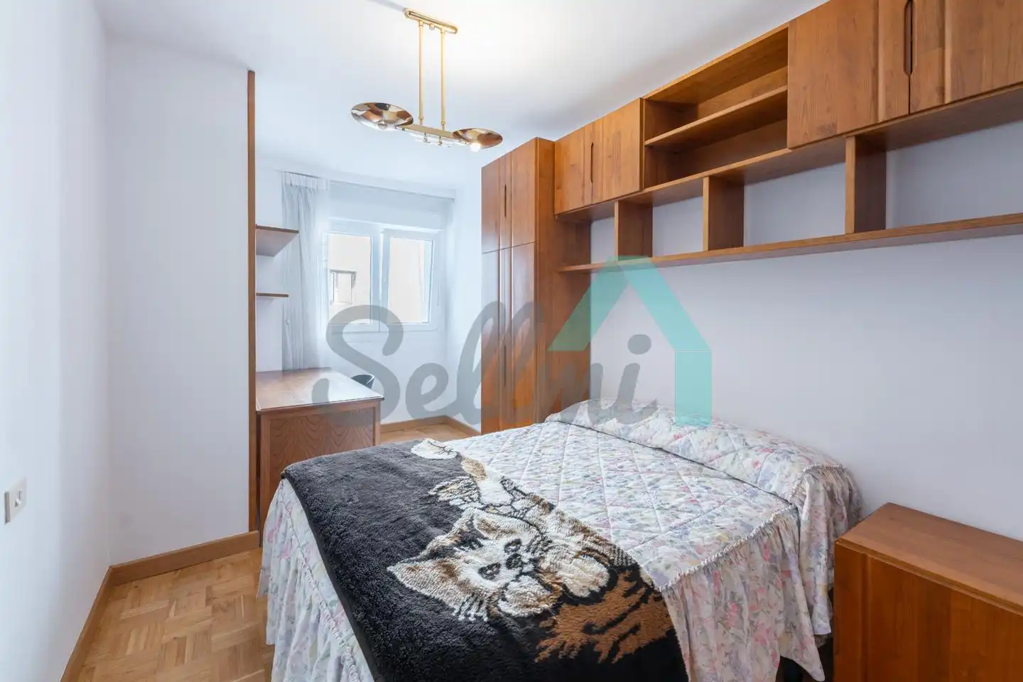 Piso de alquiler en Del Prado, Centro