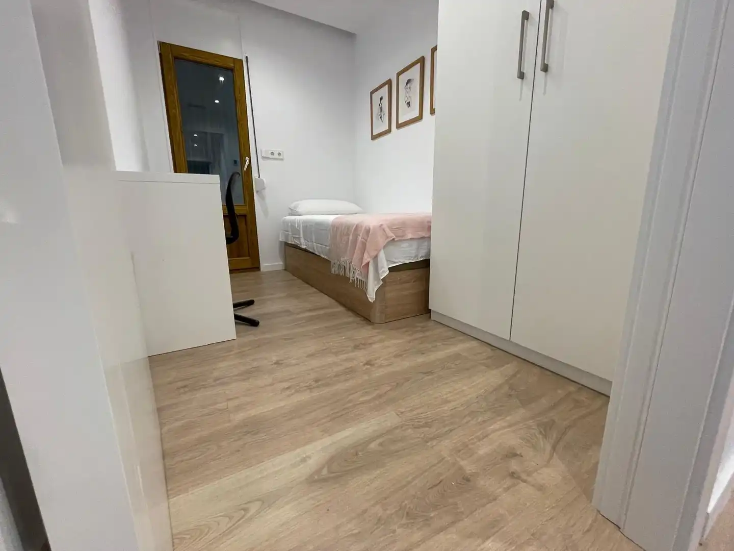 Dormitori de Pis de lloguer en Barcelona amb Aire condicionat, Calefacció i Parquet