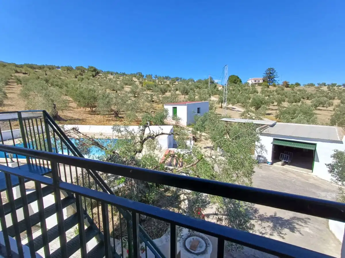 Vista exterior de Finca rústica en venda en Alozaina amb Aire condicionat, Calefacció i Terrassa