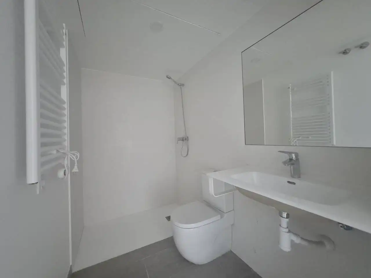 Bany de Apartament en venda en Cubelles amb Aire condicionat, Terrassa i Traster