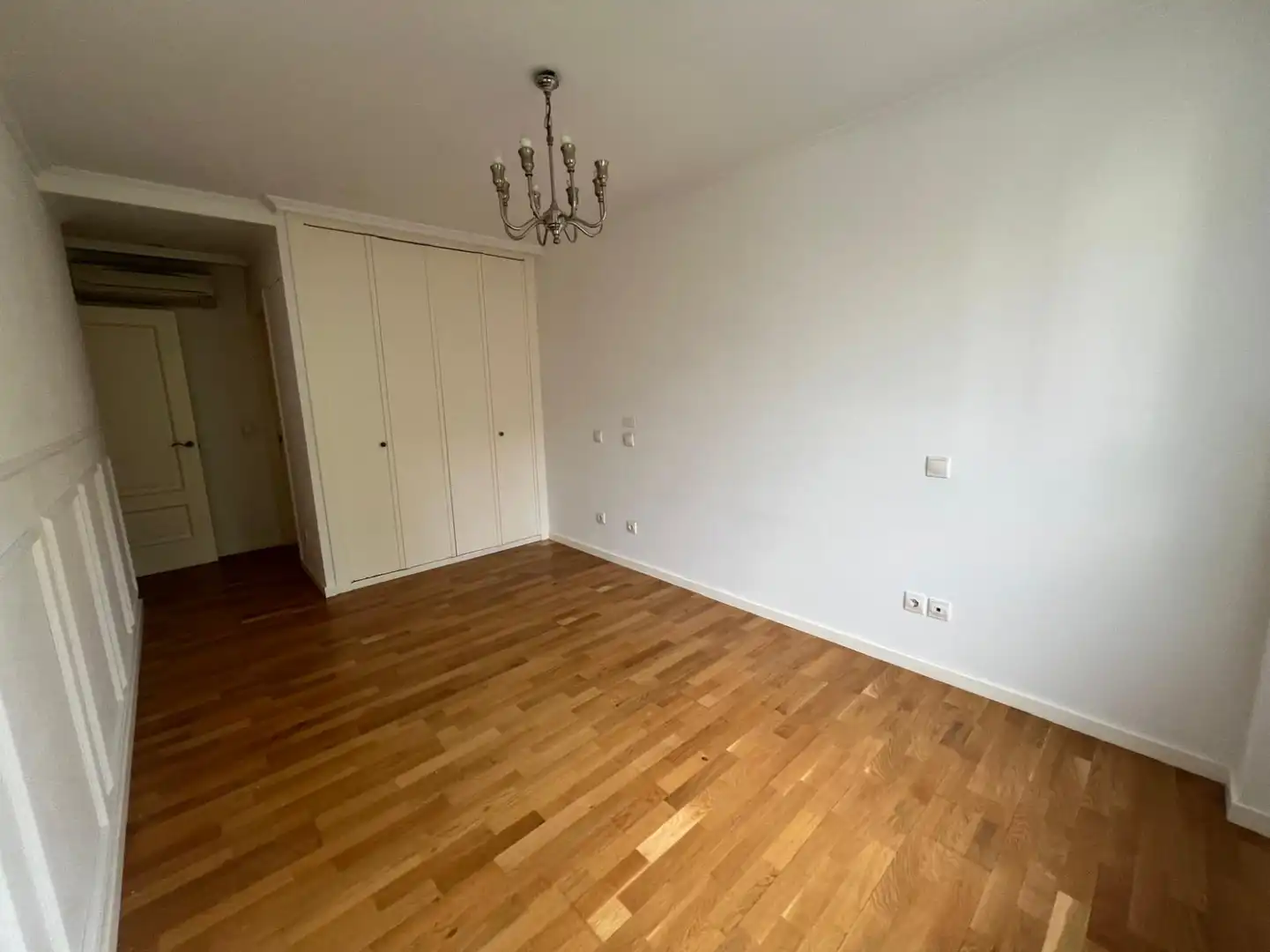 Habitación de Piso en venta en  Logroño con Calefacción, Parquet y Terraza