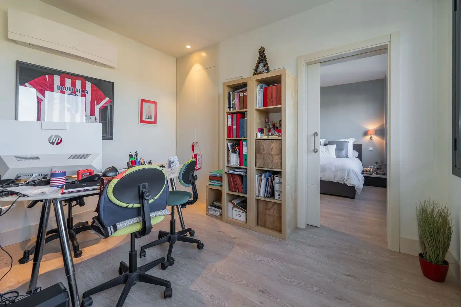 Schlafzimmer von Maisonette zum Verkauf in Fuente del Fresno mit Klimaanlage, Heizung und Abstellraum