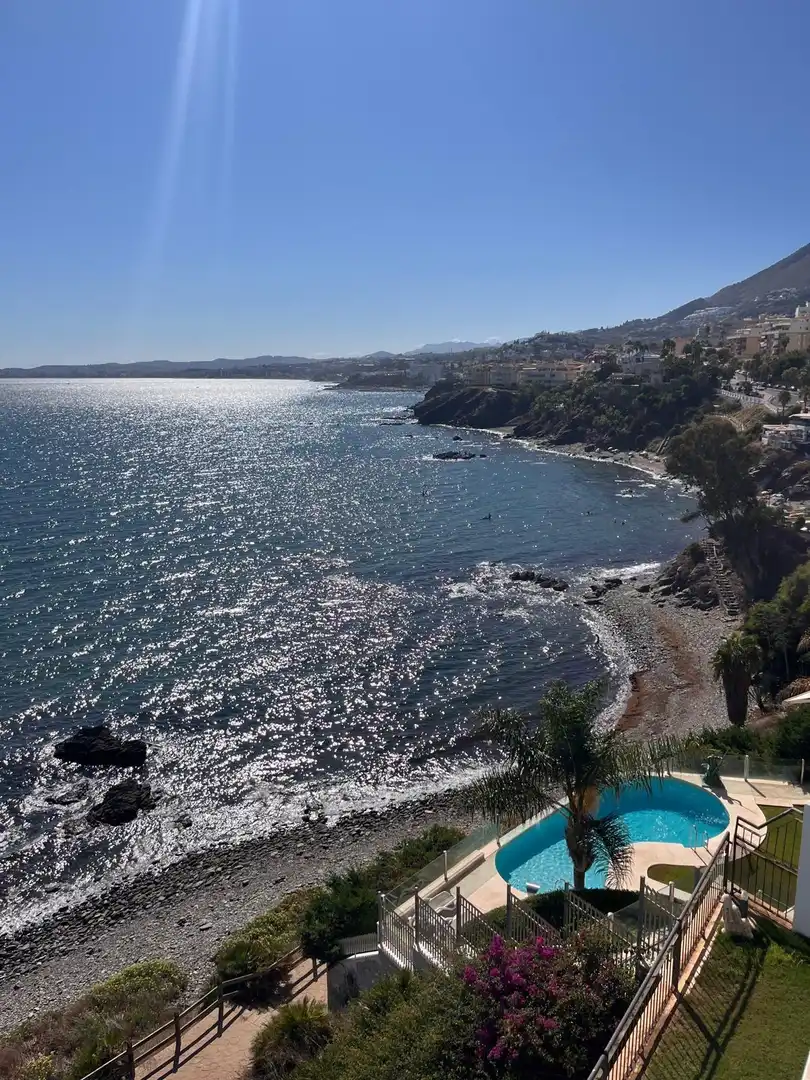 Wohnung zur Miete in Benalmádena mit Klimaanlage, Terrasse und Gemeinschaftspool