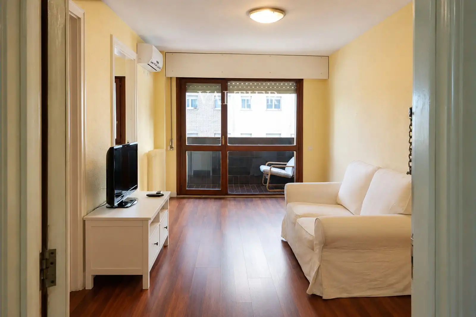 Living room of Flat for rent in Madrid  with Air Conditioner, Heating and Terrace