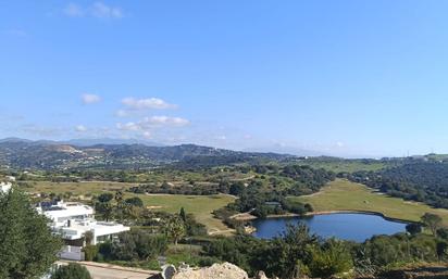 Vista exterior de Residencial en venda en Estepona