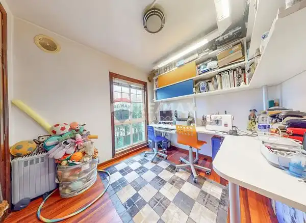 Habitación de Casa o chalet en venta en Vigo  con Calefacción, Jardín privado y Trastero