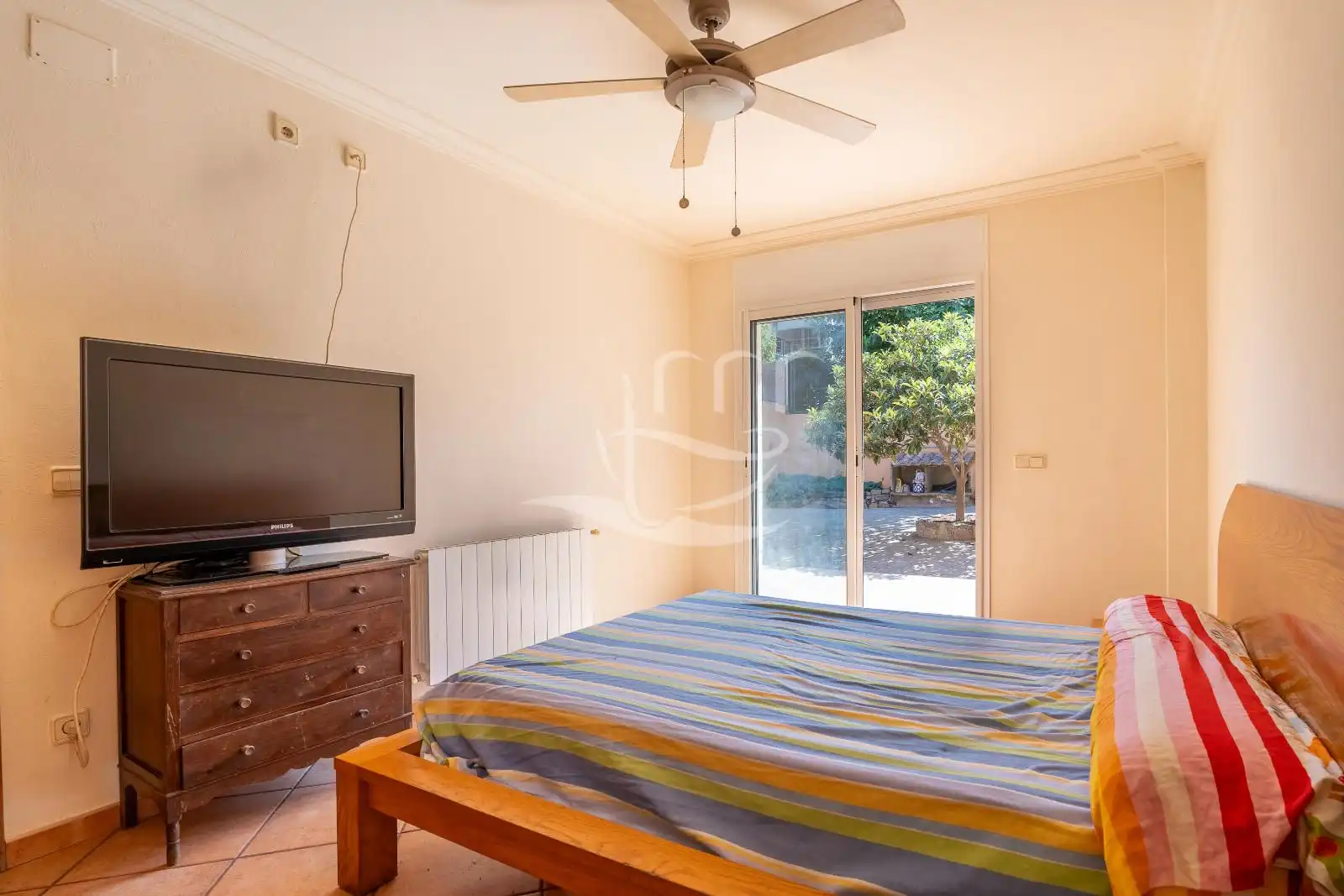 Habitación de Casa adosada en venta en Mont-ras con Calefacción, Jardín privado y Terraza