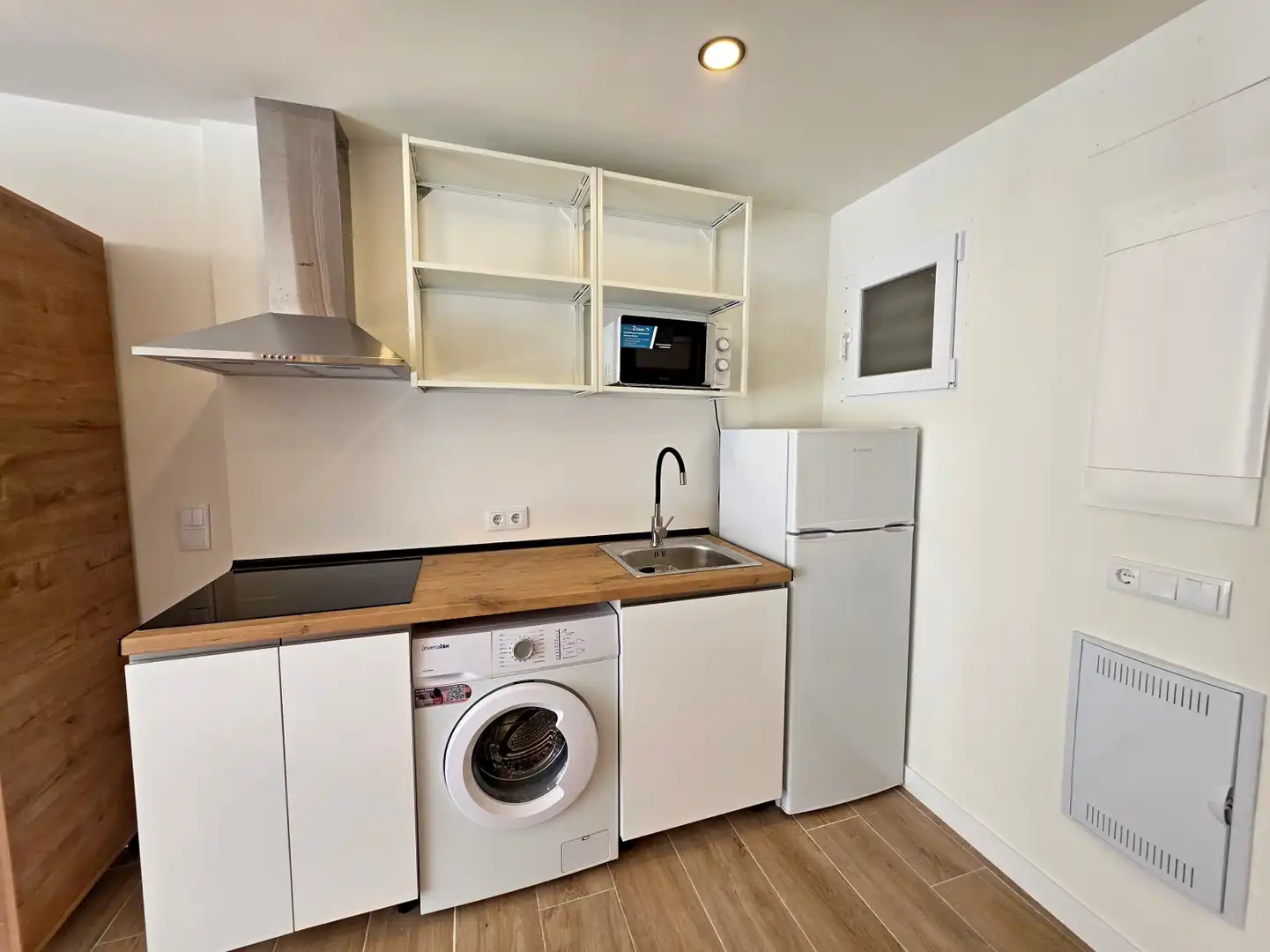 Küche von Wohnung zur Miete in Benalmádena mit Klimaanlage, Privatgarten und Schwimmbad