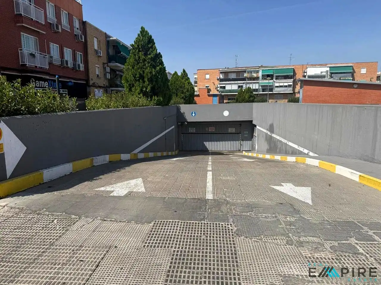 Aparcament de Pis en venda en Parla amb Aire condicionat, Calefacció i Terrassa
