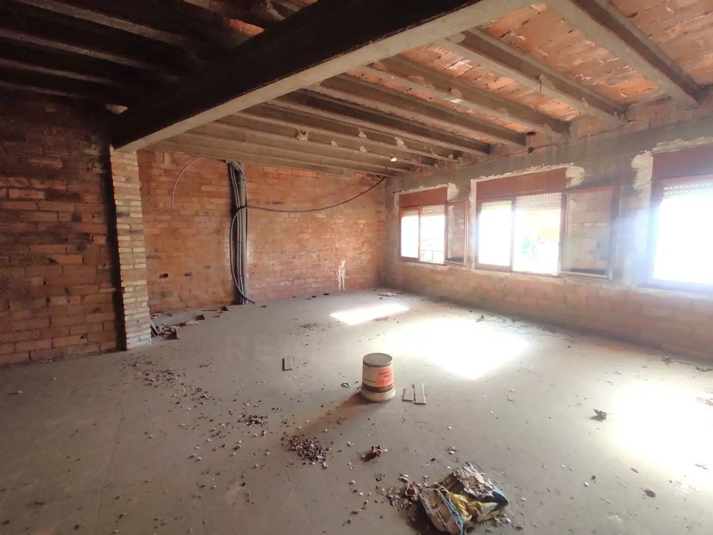 Edificio en venta en Llorenç del Penedès