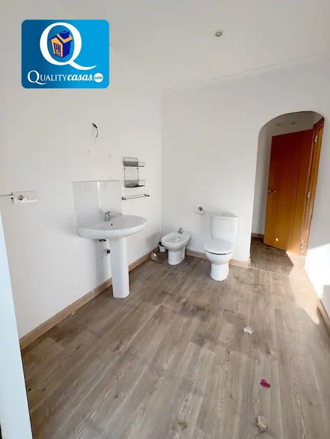 Bany de Casa o xalet en venda en Alicante / Alacant amb Terrassa i Traster