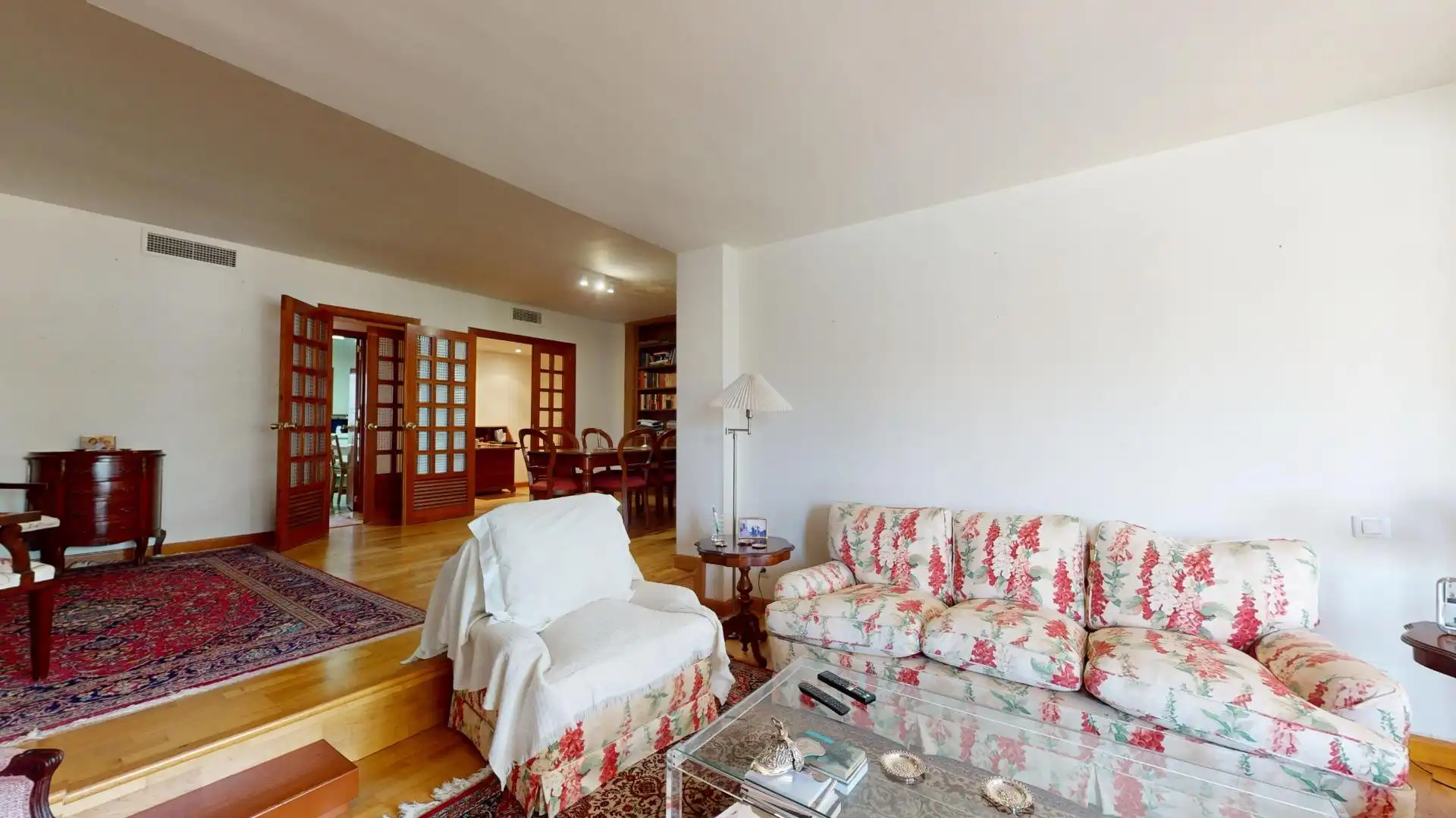 Sala d'estar de Pis en venda en  Palma de Mallorca amb Aire condicionat, Jardí privat i Parquet