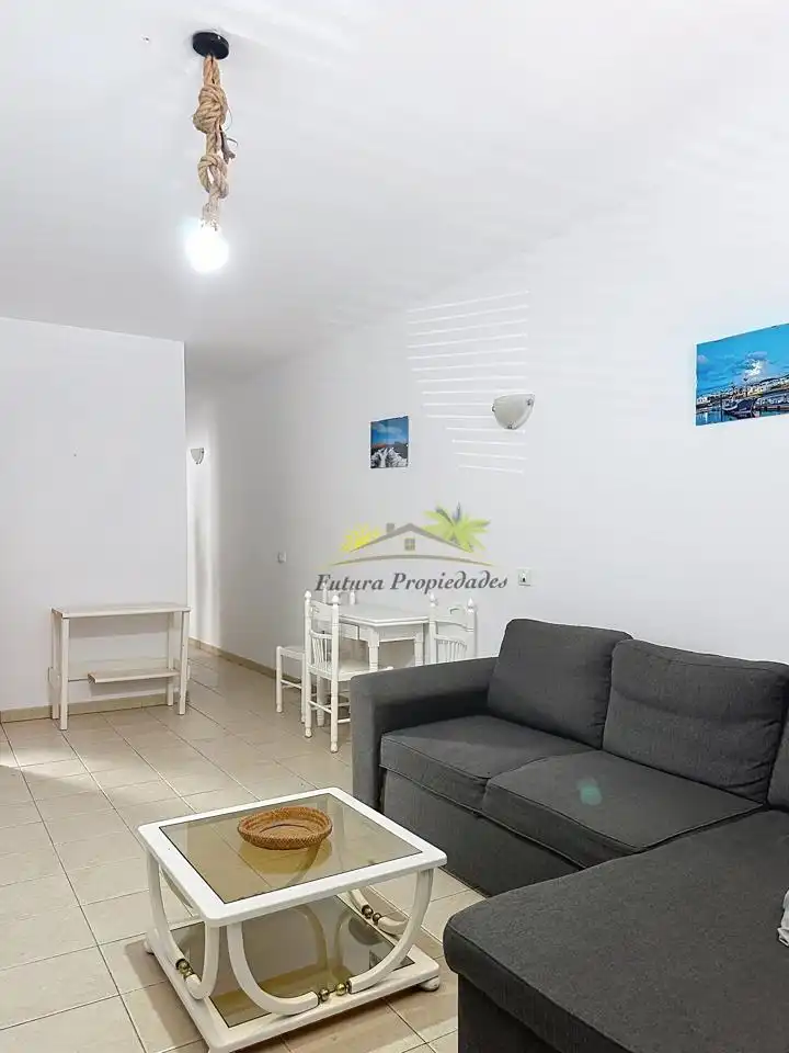 Sala d'estar de Pis en venda en Arrecife amb Terrassa, Traster i Moblat
