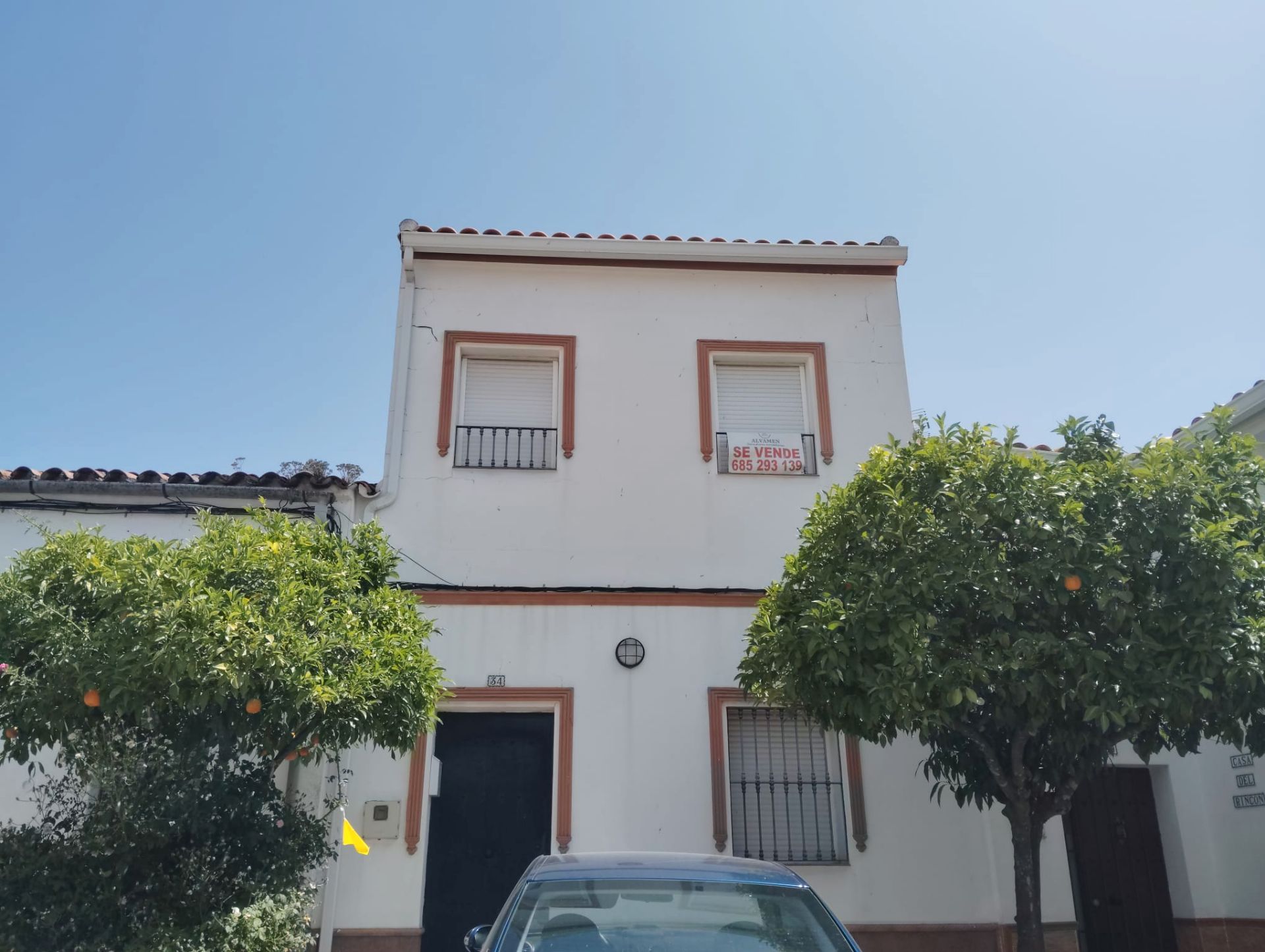 Vista exterior de Casa o xalet en venda en Arroyomolinos de León amb Aire condicionat, Jardí privat i Terrassa