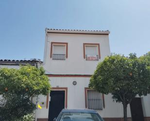 Vista exterior de Casa o xalet en venda en Arroyomolinos de León amb Aire condicionat, Jardí privat i Terrassa
