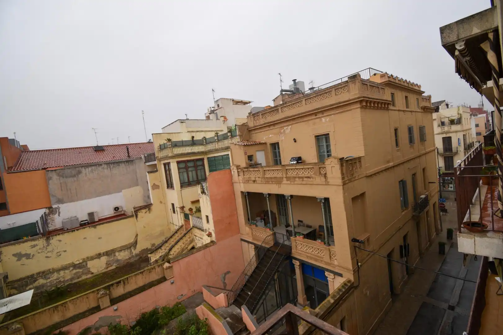 Vista exterior de Piso en venta en Vilanova i la Geltrú con Aire acondicionado, Calefacción y Parquet
