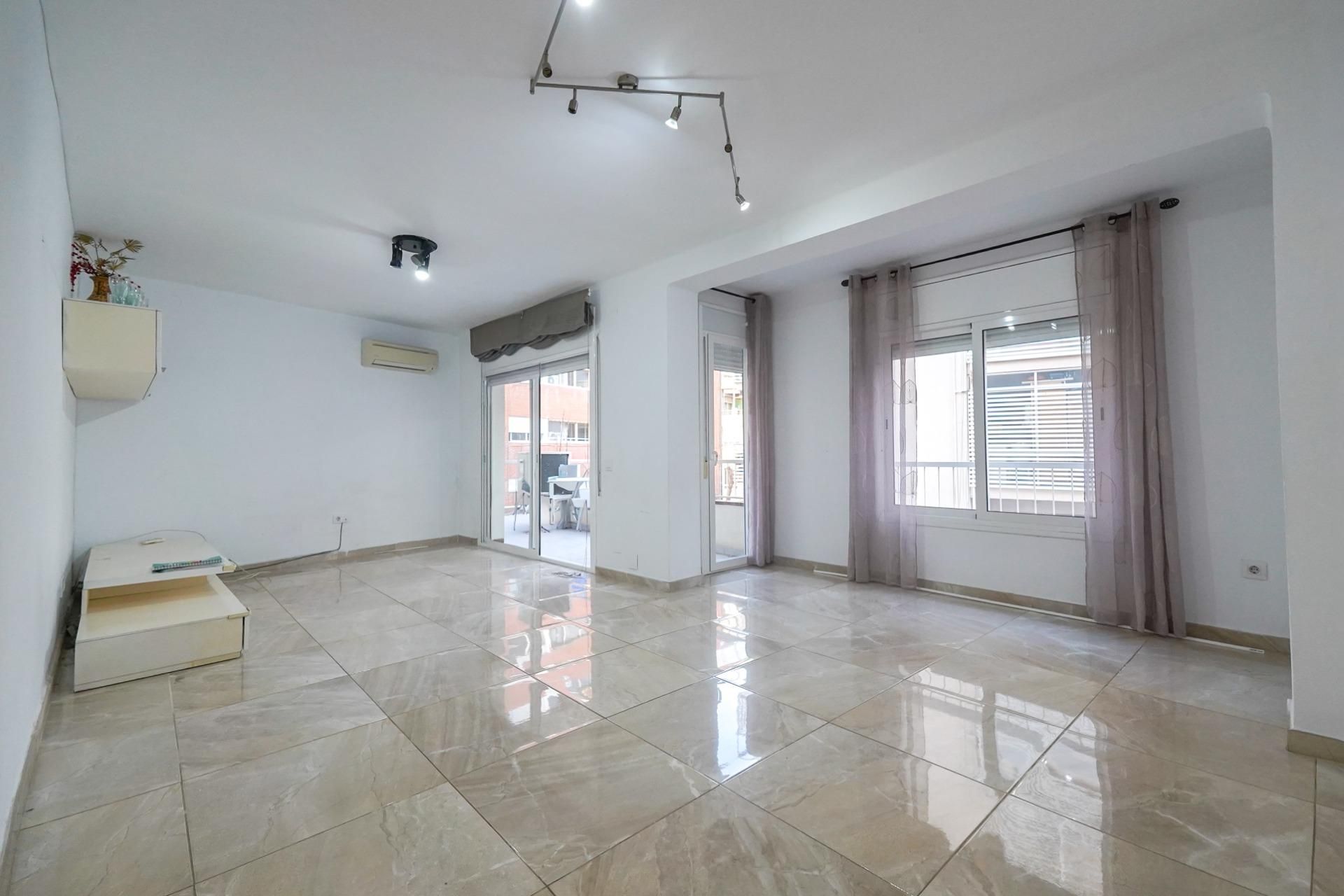 Living room of Flat for sale in Reus  with Terrace and Balcony