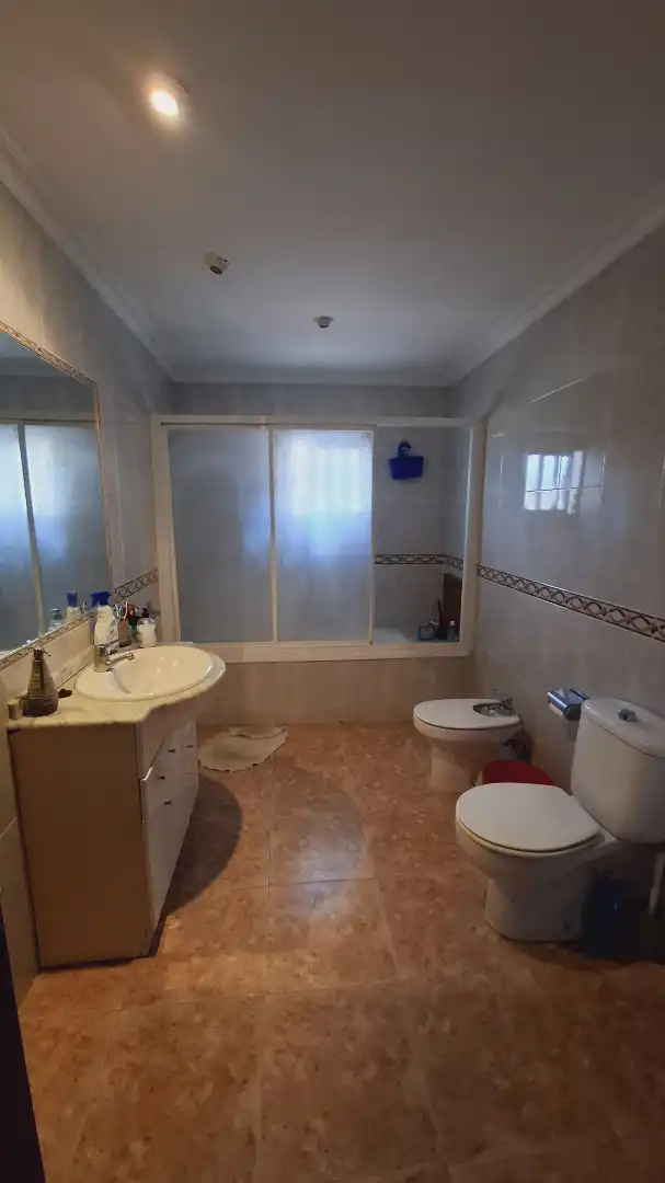 Bathroom of Houses for sale in Chiclana de la Frontera