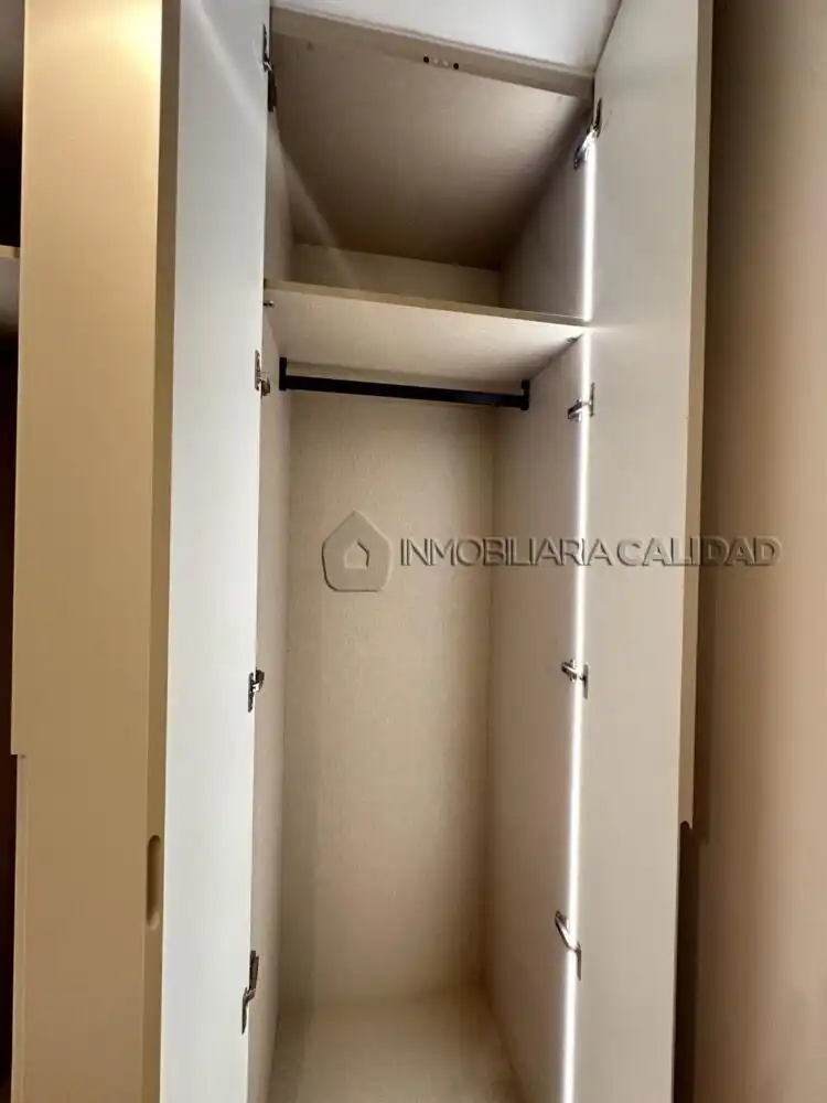Dormitori de Pis en venda en Burgos amb Calefacció i Terrassa