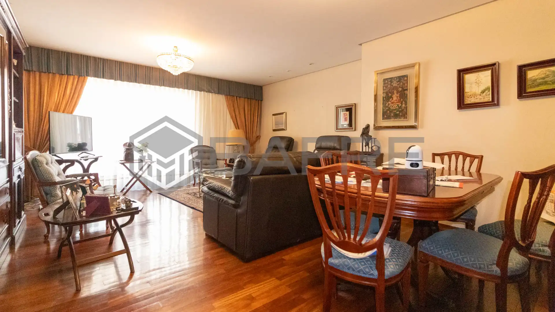 Living room of Flat for sale in  Madrid Capital  with Heating and Balcony