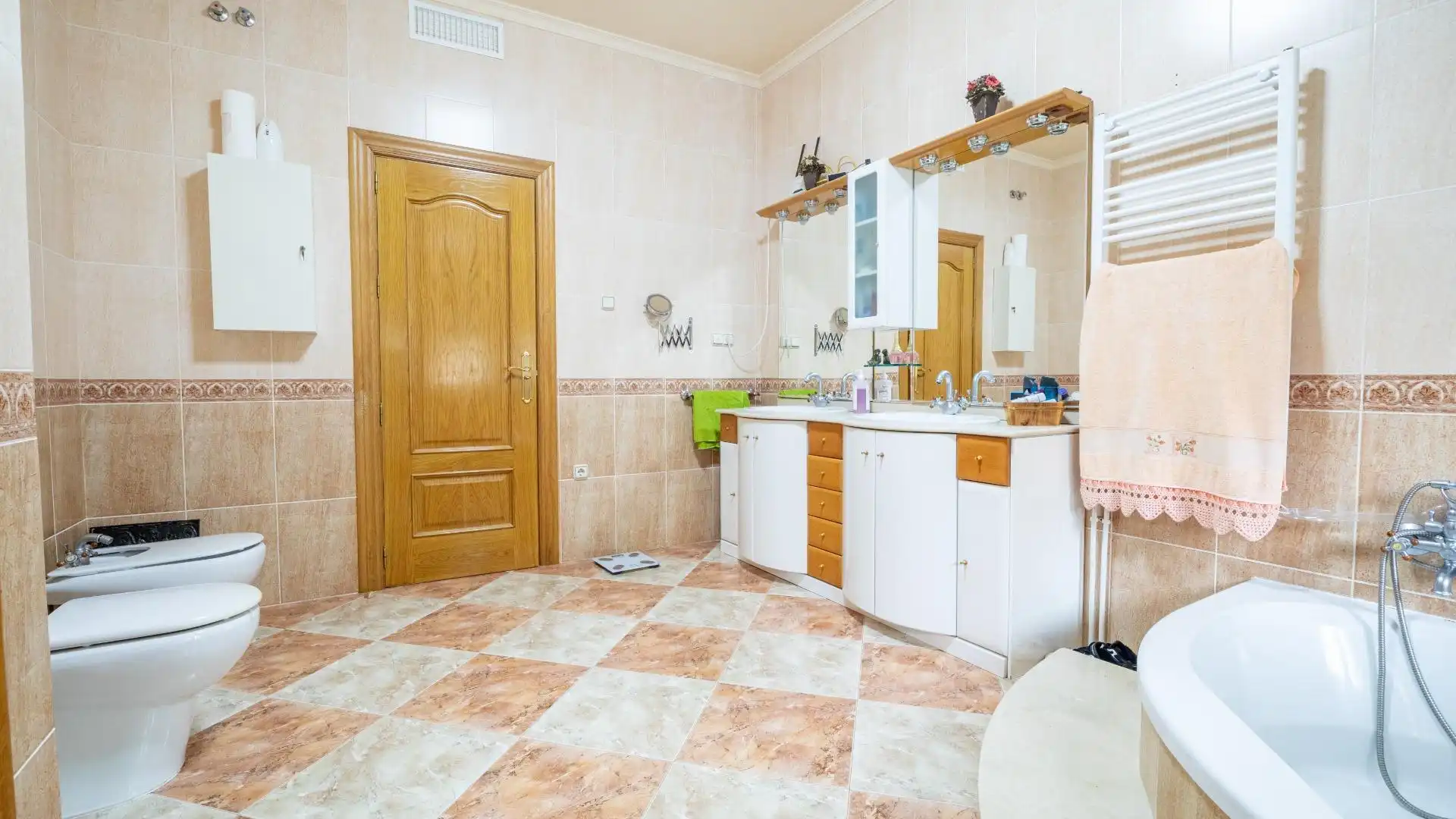 Bathroom of Houses for sale in Totana  with Air Conditioner, Private garden and Terrace