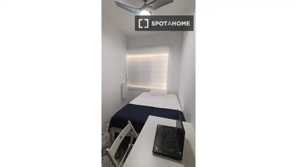 Habitación de Piso para compartir en Cullera con Aire acondicionado, Calefacción y Amueblado
