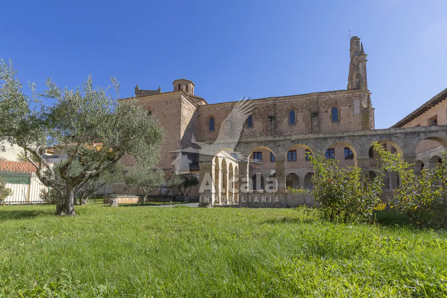 Vista exterior de Casa o chalet en venta en Cifuentes con Calefacción, Jardín privado y Trastero