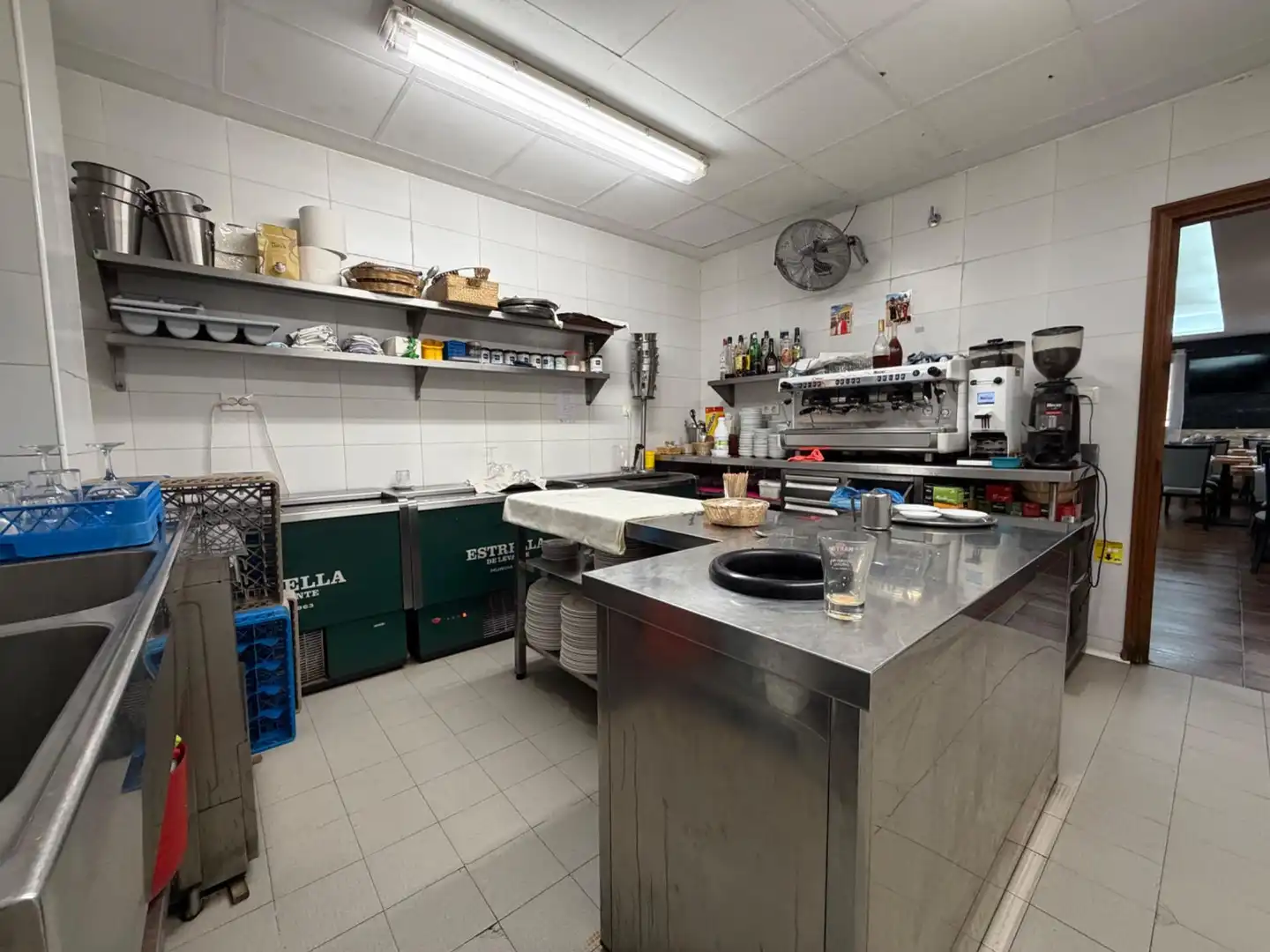 Kitchen of Houses for sale in Chulilla  with Air Conditioner, Heating and Terrace