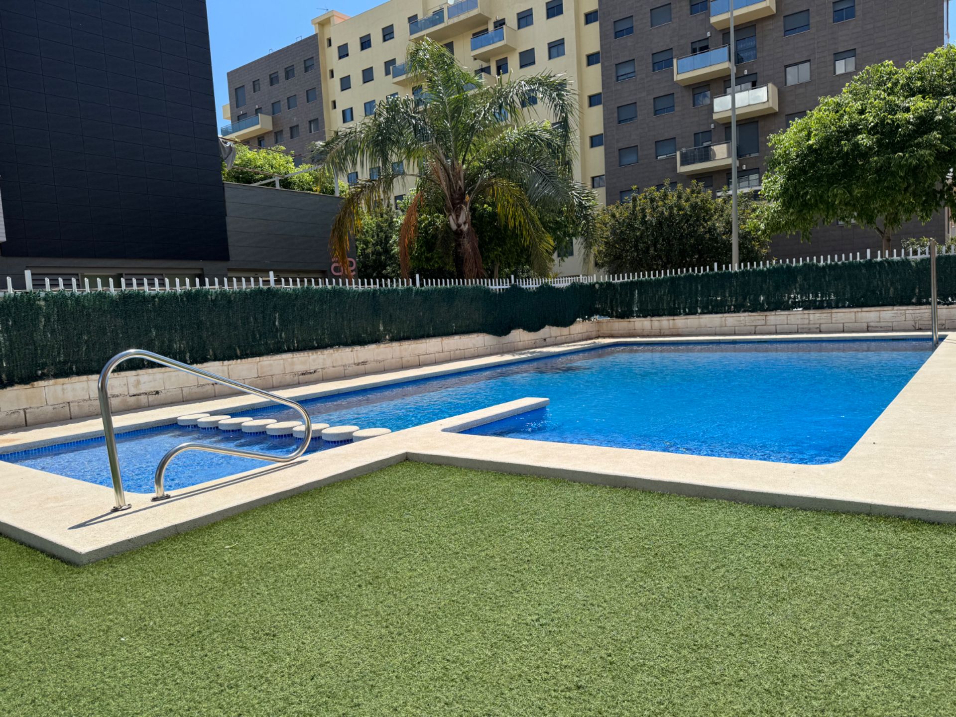 Swimming pool of Flat for sale in Castellón de la Plana / Castelló de la Plana  with Air Conditioner, Heating and Parquet flooring